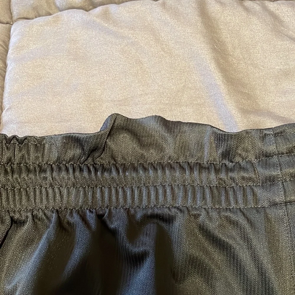 Nike LeBron Basketball Shorts - Picture 5 of 5